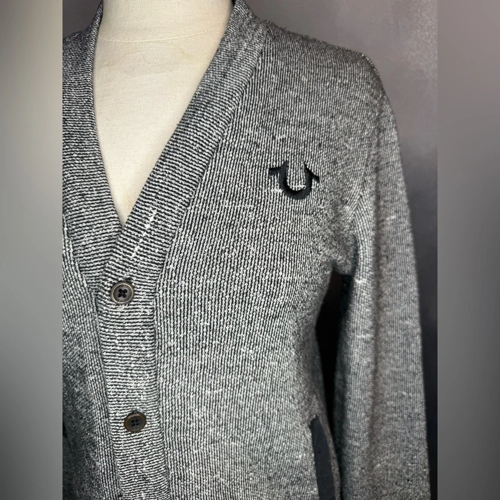 True Religion Button-Up Cardigan Sweater – Men’s Size M